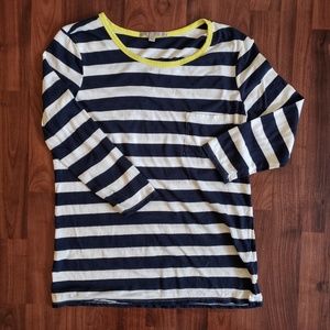 3/$25 Gap 3/4 sleeve pocket tee